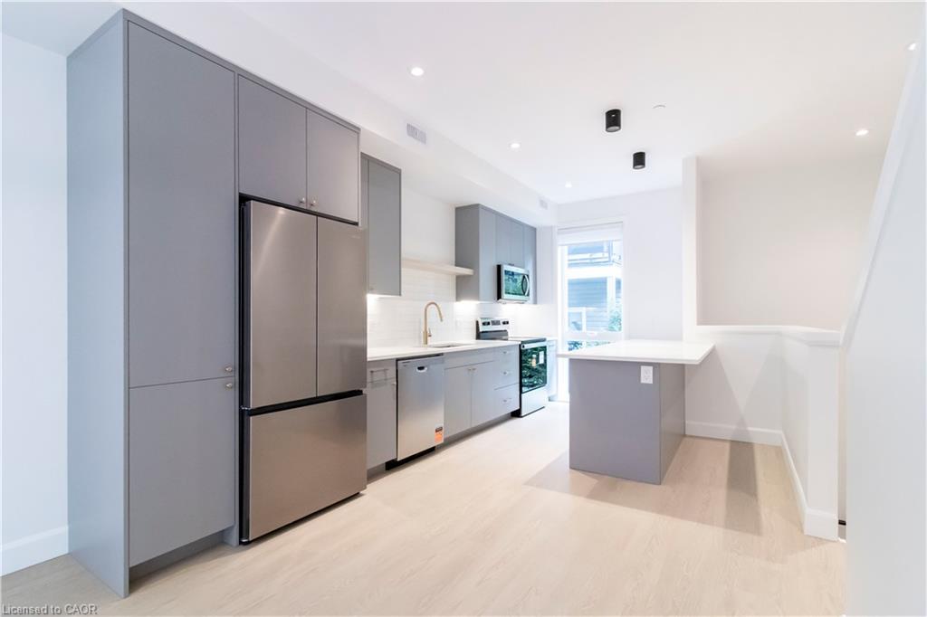 114 Madison Avenue S Unit 6 Property Photo 8