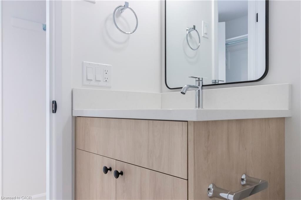 114 Madison Avenue S Unit 6 Property Photo 23