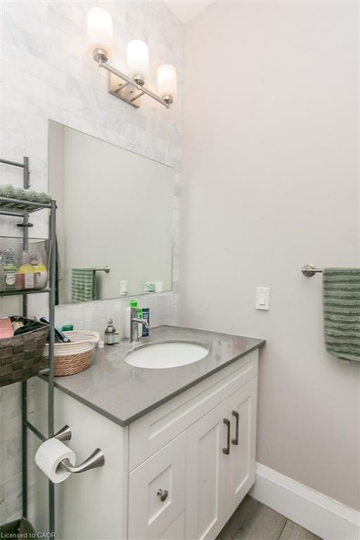 2903-60 Charles Street W Property Photo 13