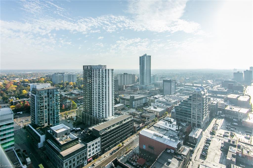 2903-60 Charles Street W Property Photo 20