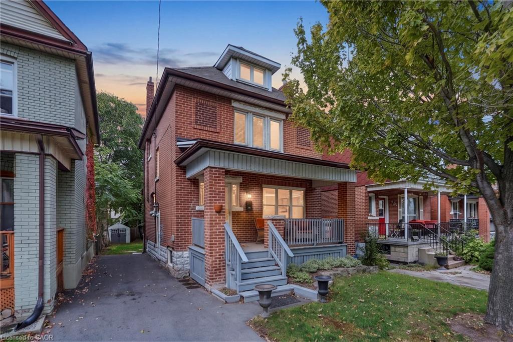 105 Balmoral Avenue N Property Photo 1
