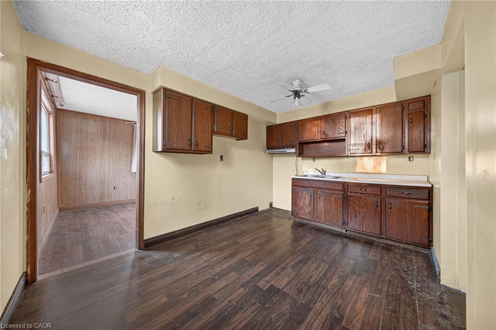 439 Alice Avenue Property Photo 5