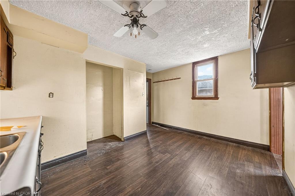 439 Alice Avenue Property Photo 6