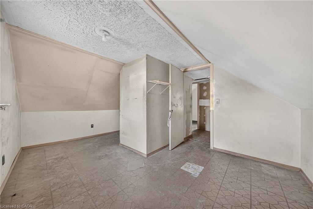 439 Alice Avenue Property Photo 14