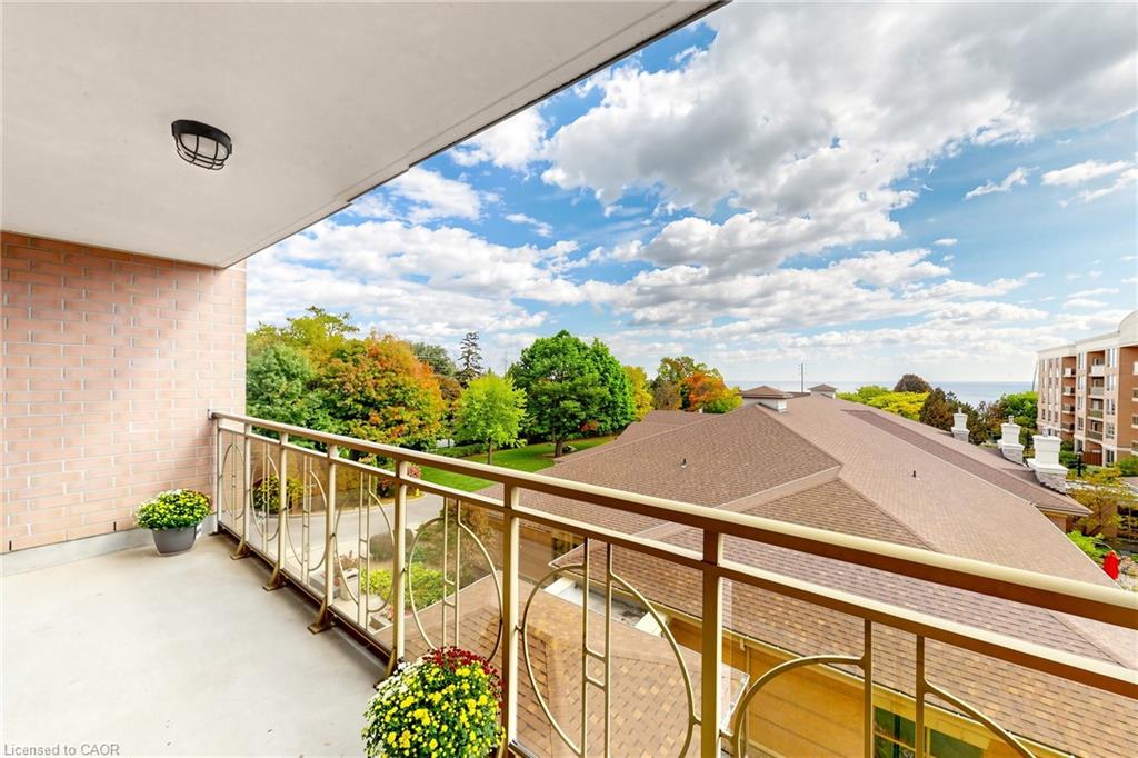 2416-100 Burloak Drive Property Photo 28