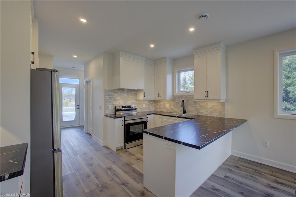 5-440 Wellington Street E Property Photo 12
