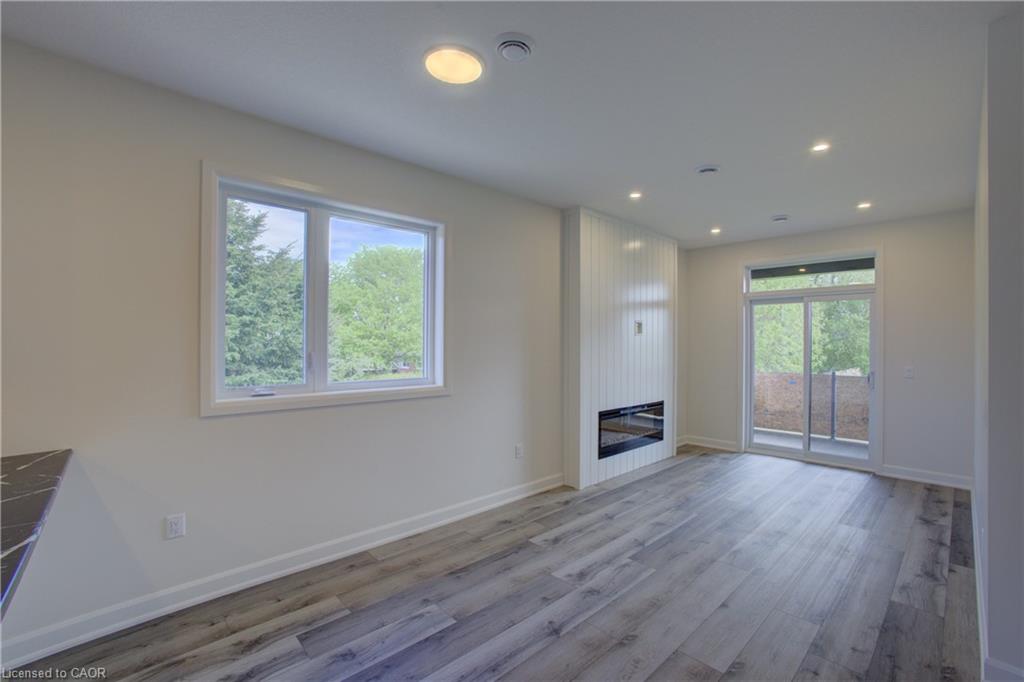 5-440 Wellington Street E Property Photo 15
