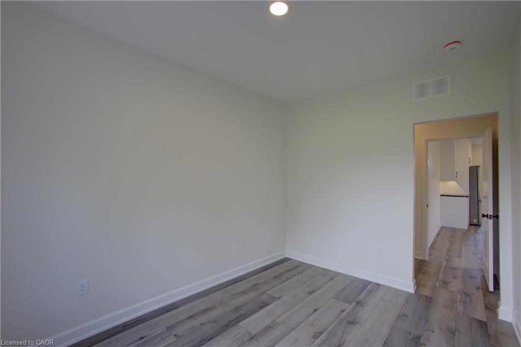 5-440 Wellington Street E Property Photo 25