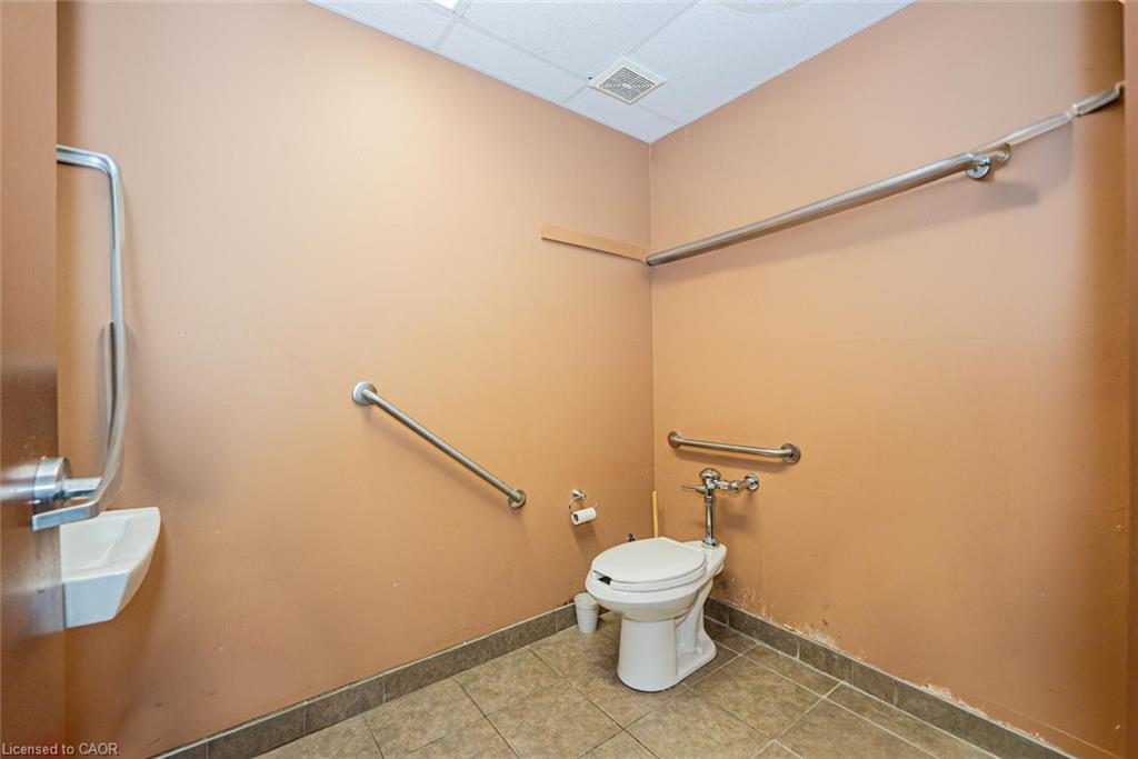 2525 Prince Michael Drive Property Photo 25