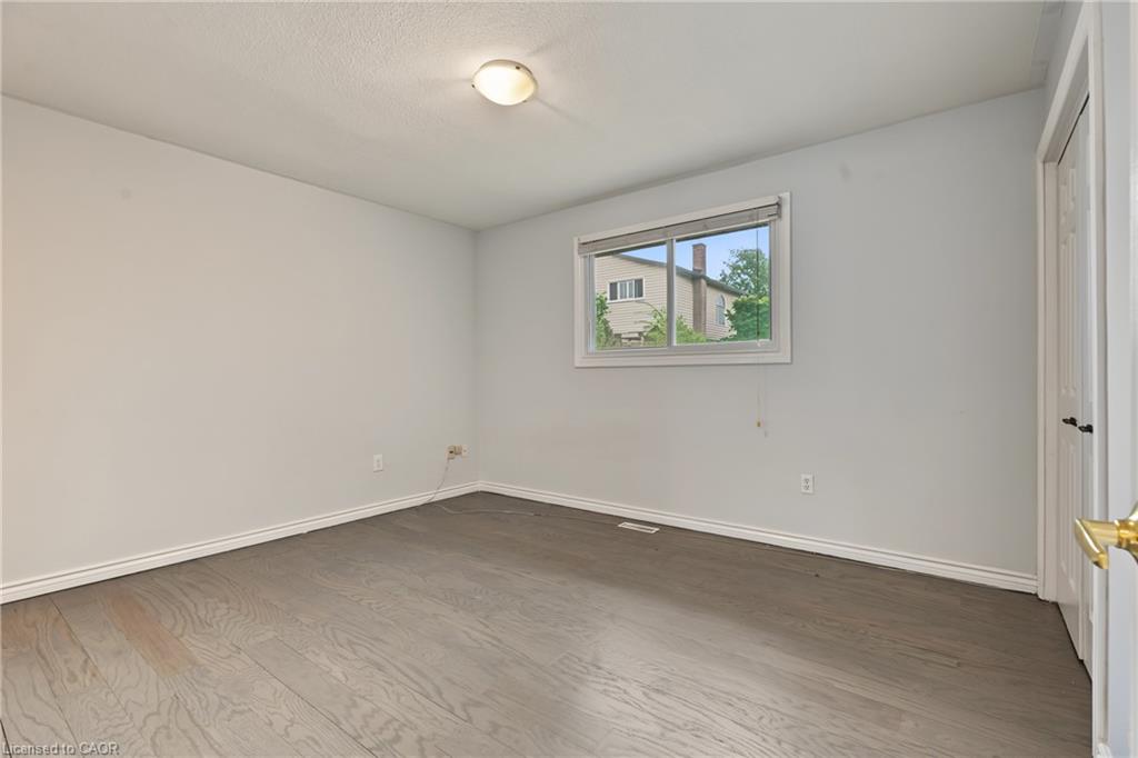 8 Valanna Court Property Photo 18