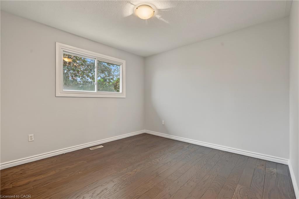 8 Valanna Court Property Photo 19