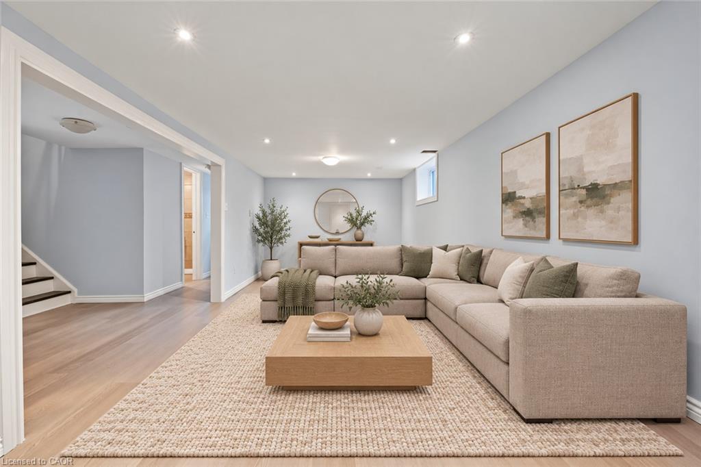 8 Valanna Court Property Photo 24