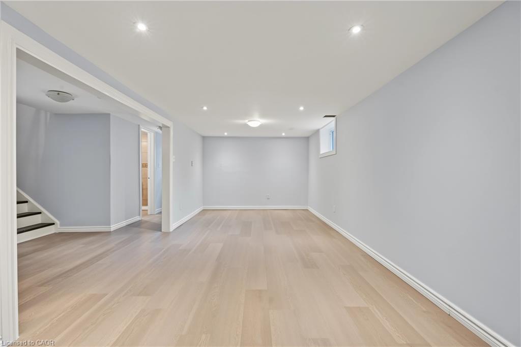 8 Valanna Court Property Photo 26