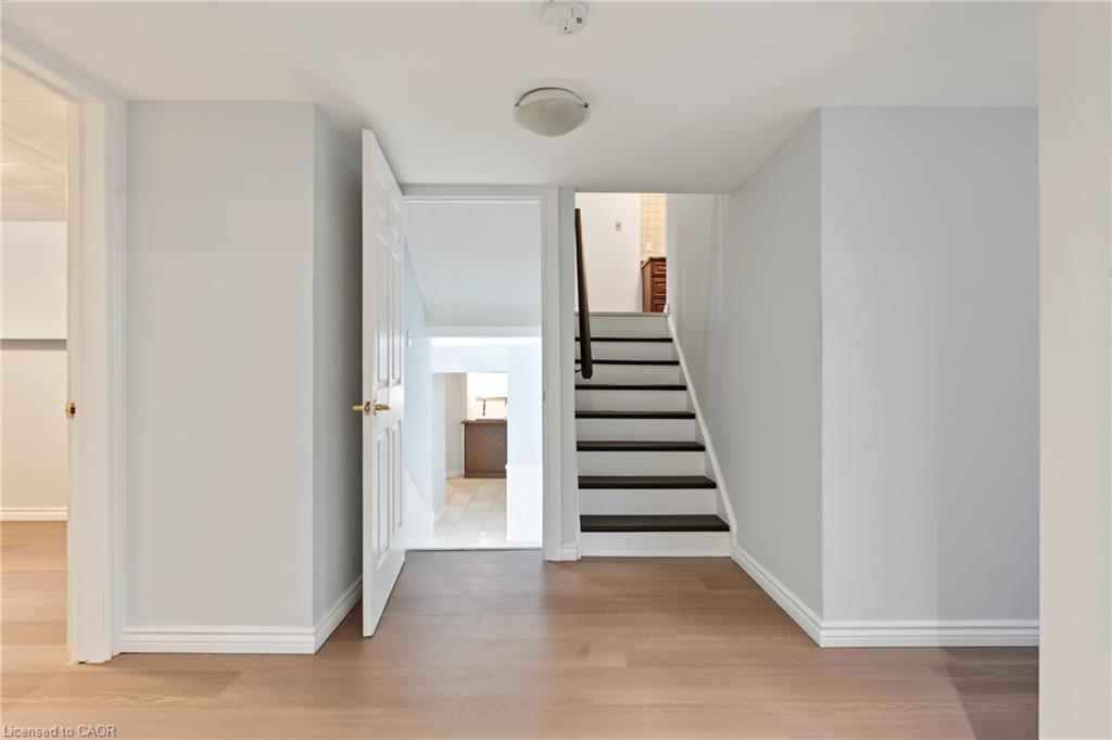 8 Valanna Court Property Photo 29