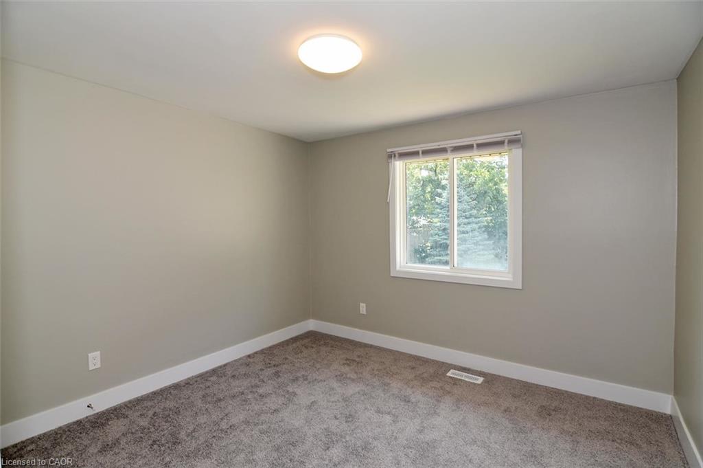 1 Southwood Crescent Property Photo 7