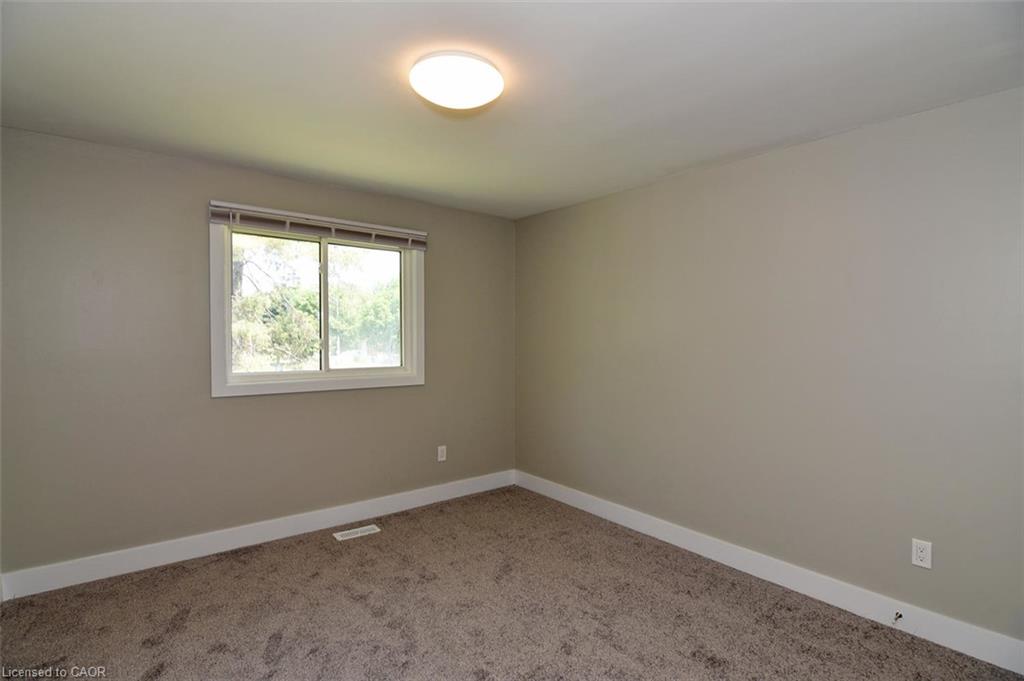 1 Southwood Crescent Property Photo 8