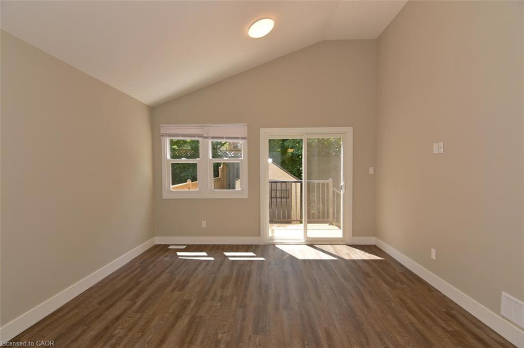 1 Southwood Crescent Property Photo 22