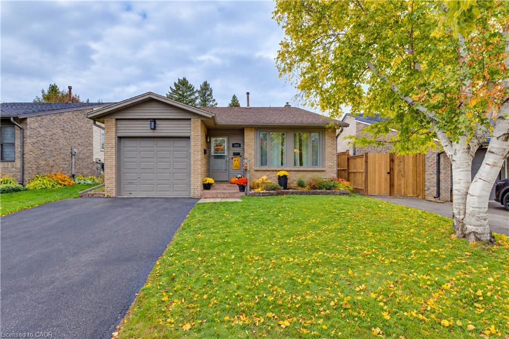 102 Toynbee Crescent Property Photo 1