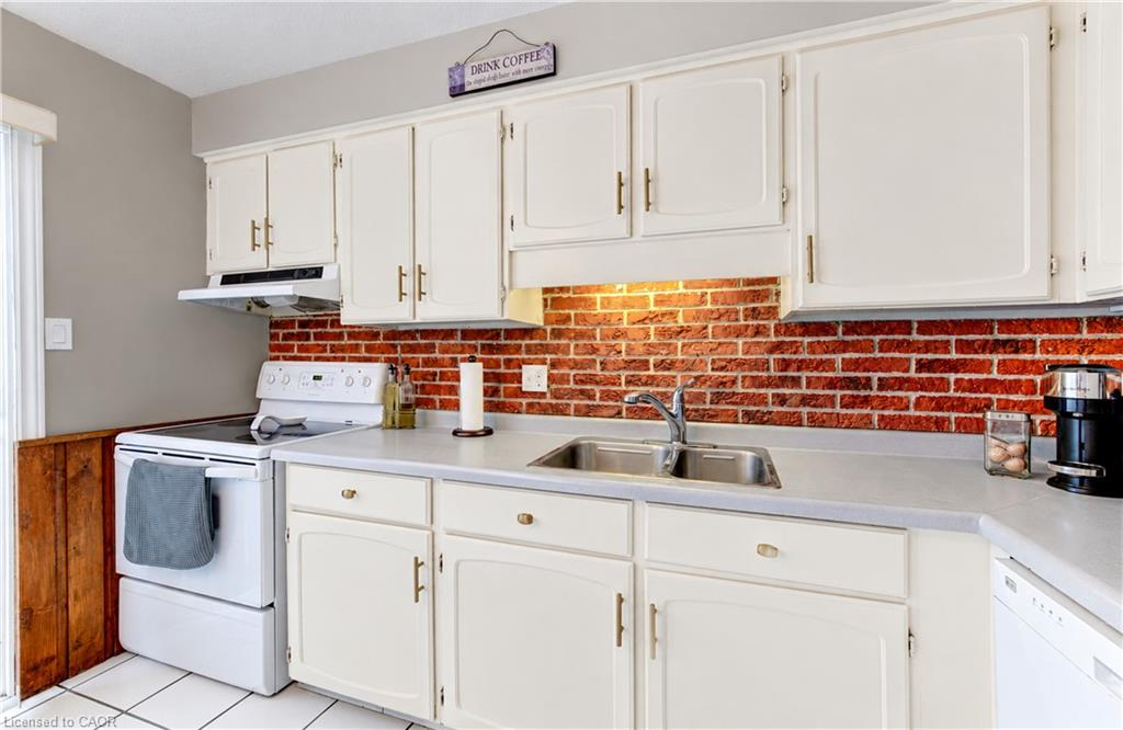 102 Toynbee Crescent Property Photo 13