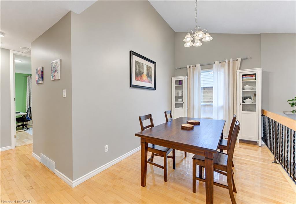 102 Toynbee Crescent Property Photo 17