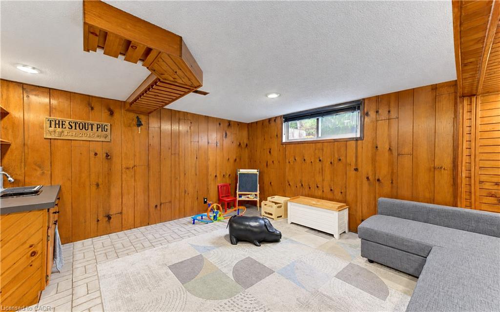 102 Toynbee Crescent Property Photo 31