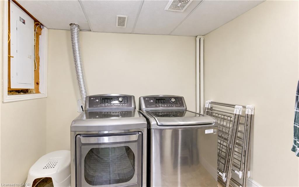 102 Toynbee Crescent Property Photo 32