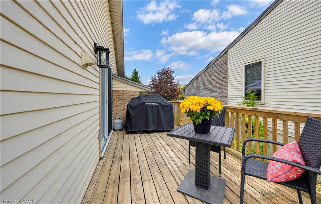 102 Toynbee Crescent Property Photo 38