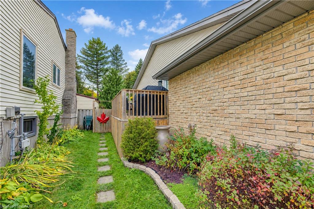 102 Toynbee Crescent Property Photo 39