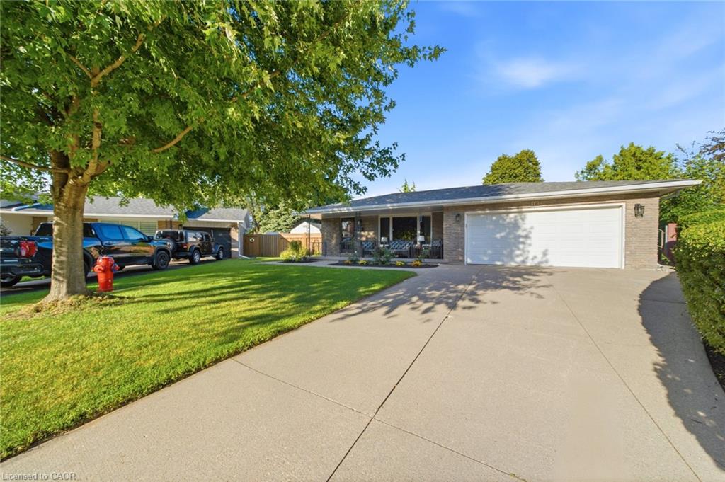 16 Redwood Court Property Photo 3