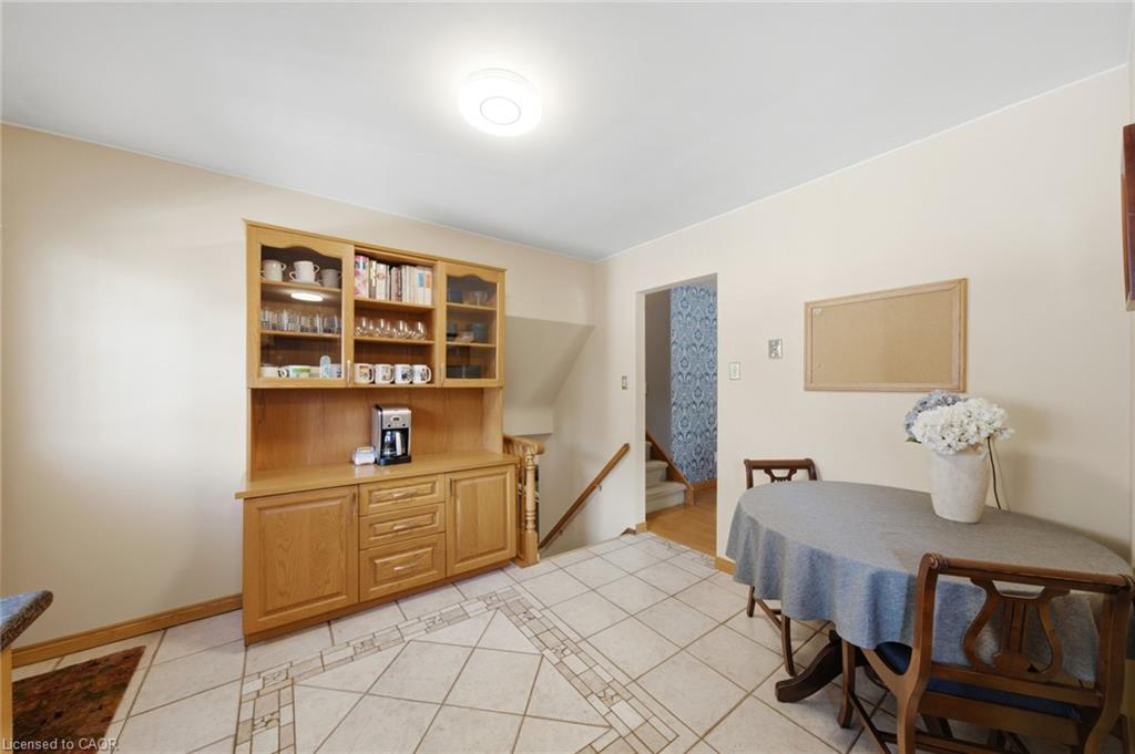 16 Redwood Court Property Photo 7