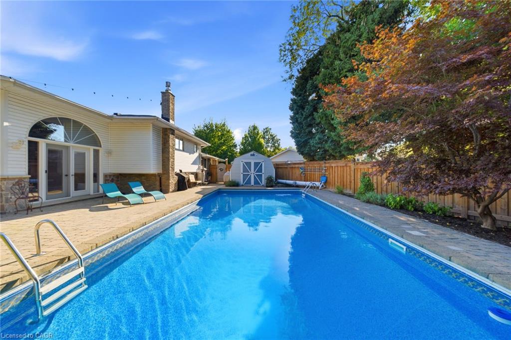 16 Redwood Court Property Photo 30