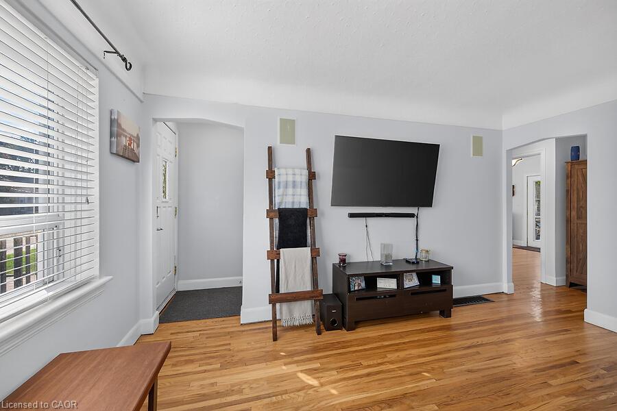 202 East 26th Street Property Photo 7