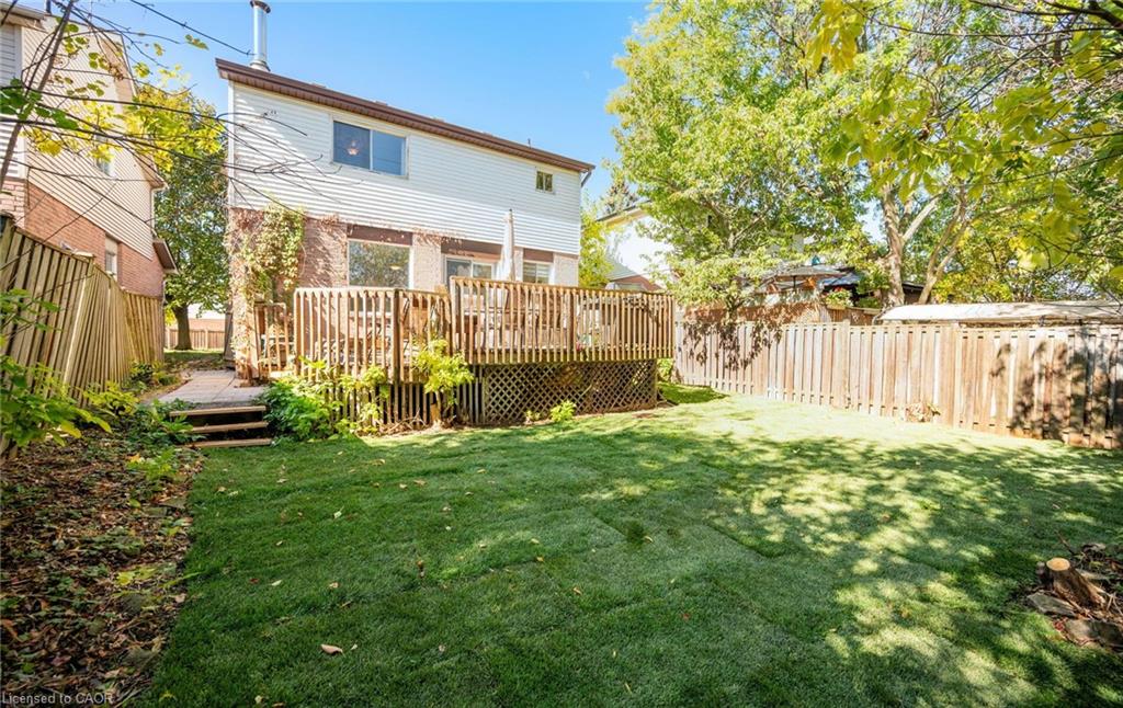 2092 Hunt Crescent Property Photo 34