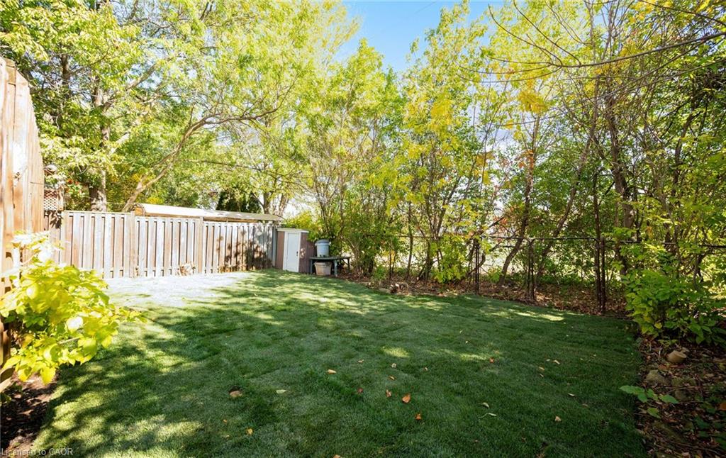 2092 Hunt Crescent Property Photo 35