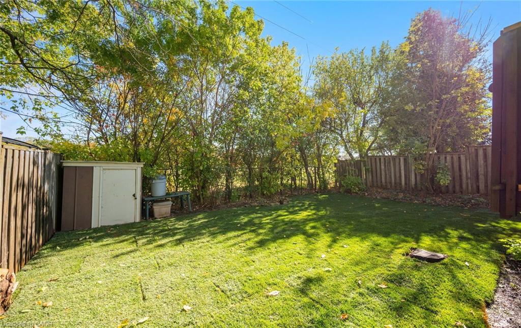 2092 Hunt Crescent Property Photo 36
