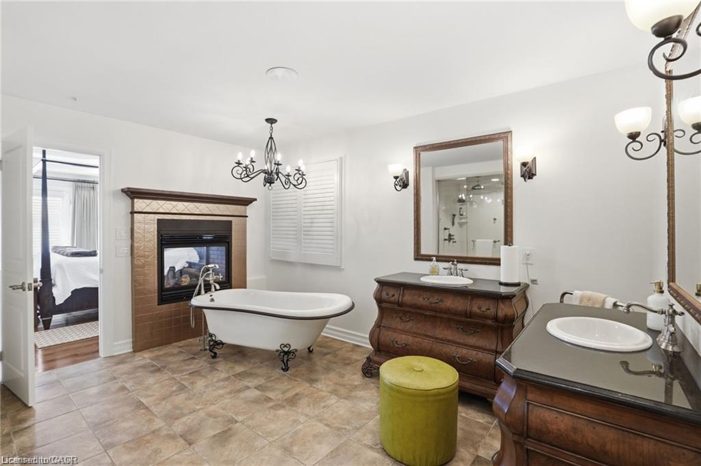736 Rye Street Property Photo 25