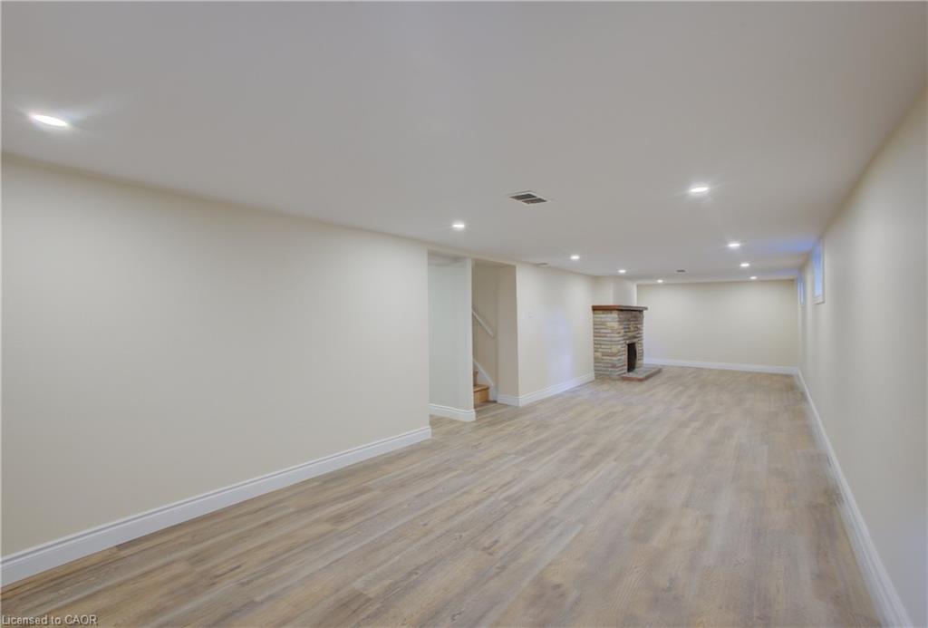 24 Valewood Place Property Photo 28