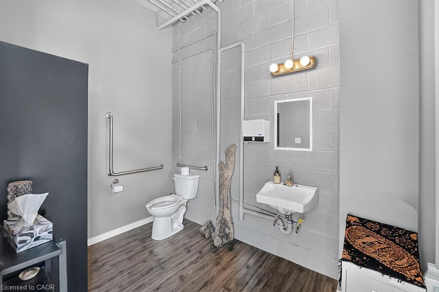 442 Winston Road Property Photo 13