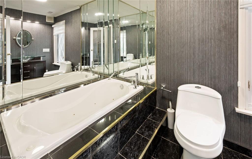 251 Third Line Property Photo 32