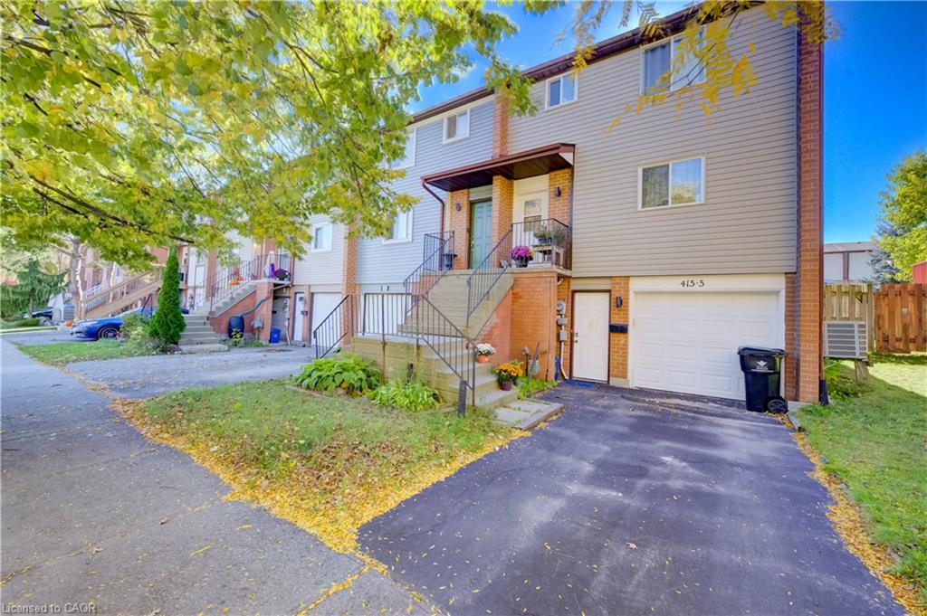 4-415 Bairstow Crescent Property Photo 4