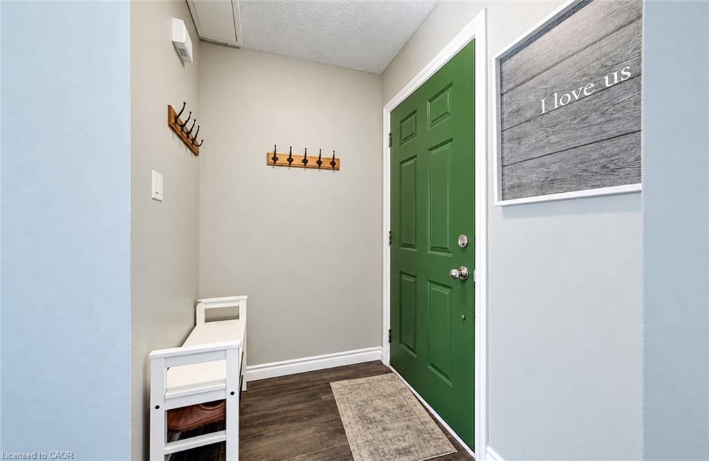 4-415 Bairstow Crescent Property Photo 6