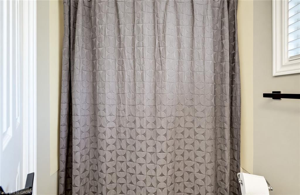 4-415 Bairstow Crescent Property Photo 23