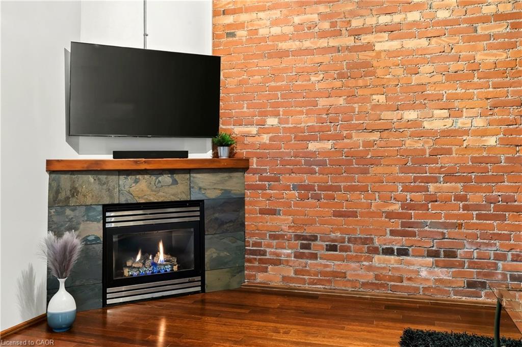 13-357 Hunter Street W Property Photo 7