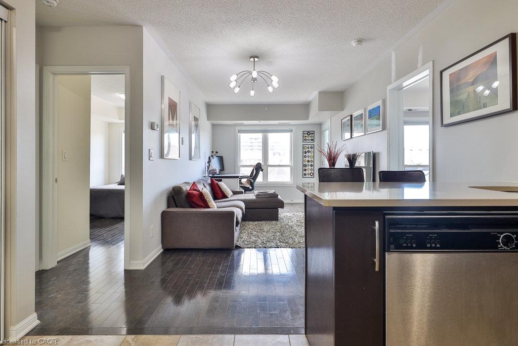 427-10 Mendelssohn Street Property Photo 2
