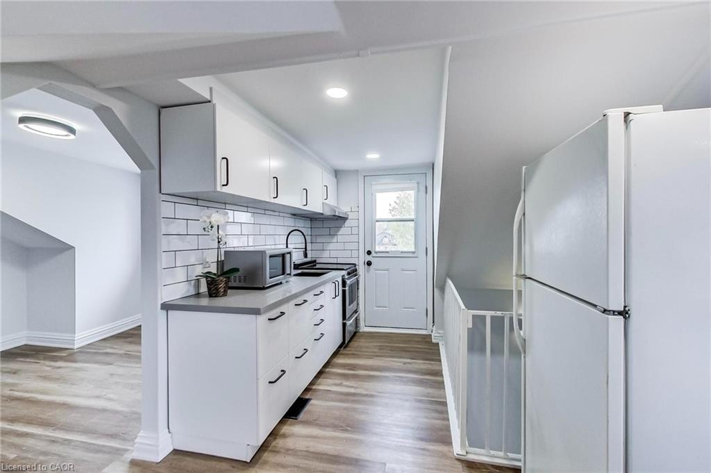 4-102 West Avenue S Property Photo 8