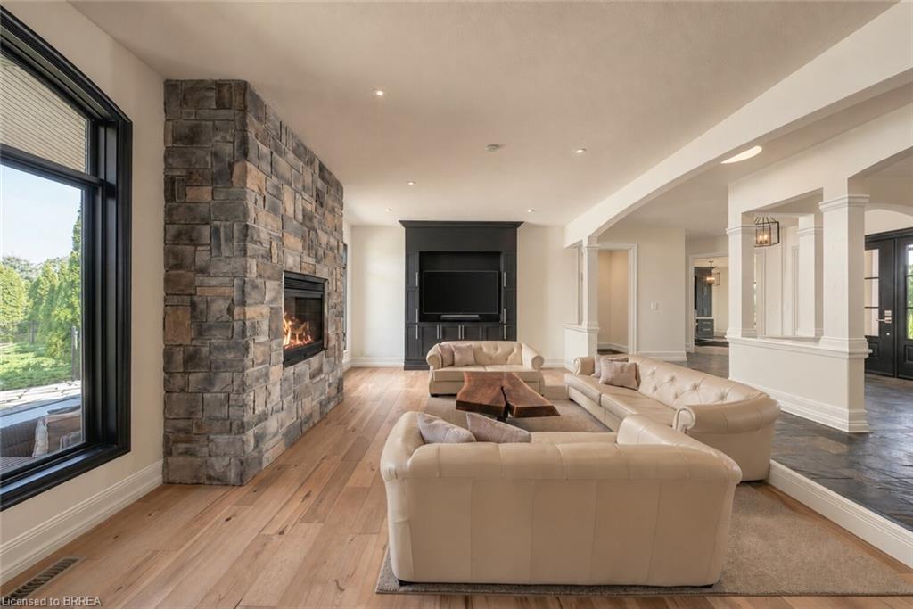 5 Tysons Way Property Photo 6
