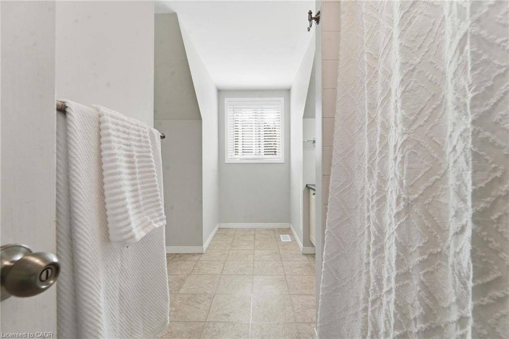 449 Exmoor Street Property Photo 16
