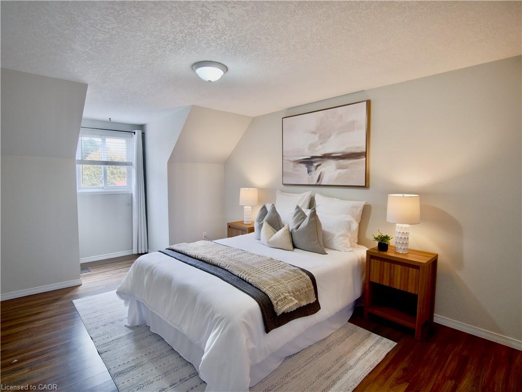 449 Exmoor Street Property Photo 20