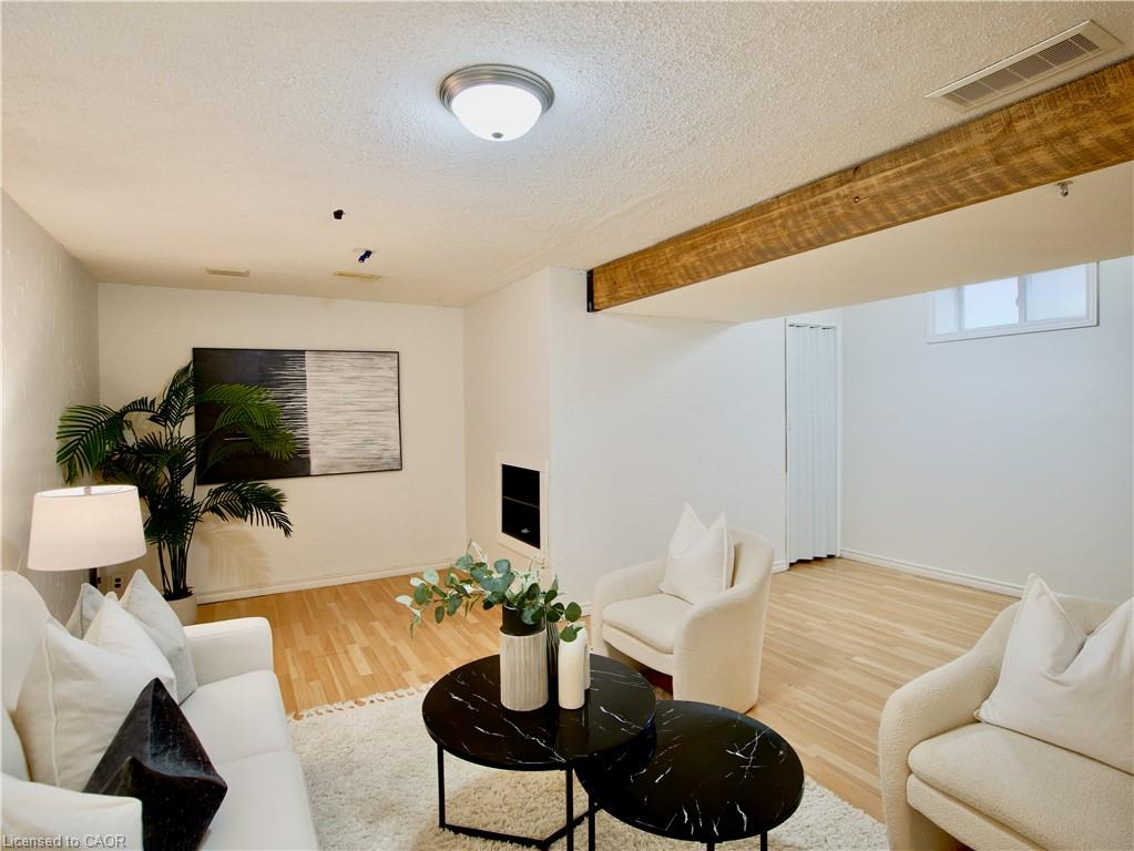 449 Exmoor Street Property Photo 31