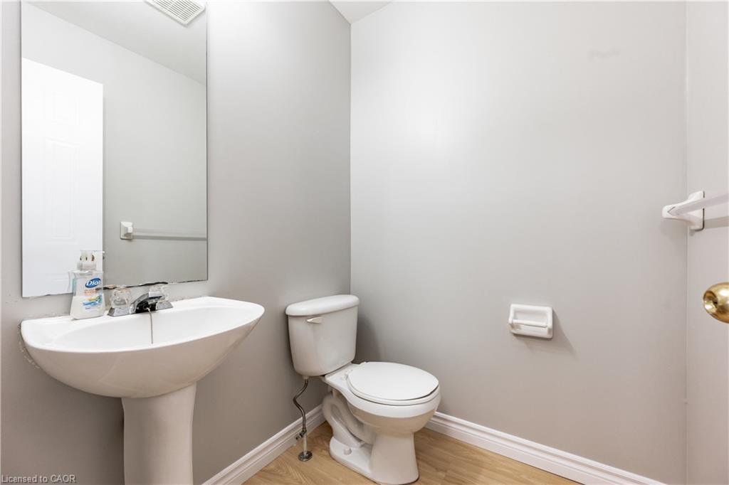48 White Sands (upper) Court Property Photo 12